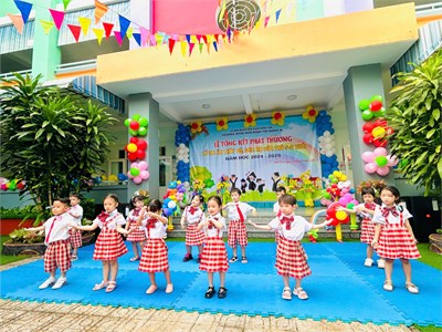 Lễ tổng kết năm học 2024-2025 của các bé khối nhà trẻ - khối mầm
