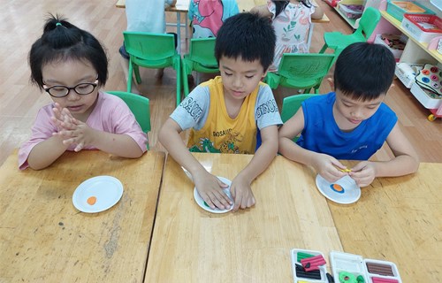 Lớp Lá 4: Khuyến khích học sinh sáng tạo