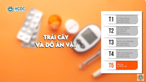 Trái cây và đồ ăn vặt