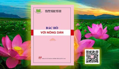 Bác Hồ với nông dân