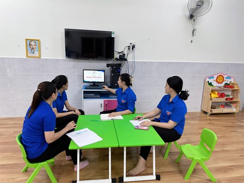Chi Đoàn Trường Mầm non Cúc Hoạ Mi tổ chức sinh hoạt chủ điểm tháng 06 năm 2024