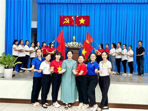 Trường Mầm non Cúc Hoạ Mi tổ chức Hội thi  Tìm hiểu về cuộc đời và sự nghiệp Chủ tịch Hồ Chí Minh  và Hội thi  Hát về Bác Hồ và quê hương Việt Nam  nhân kỷ niệm 134 năm Ngày sinh Chủ tịch Hồ Chí Minh (19/5/1890-19/5/2024).