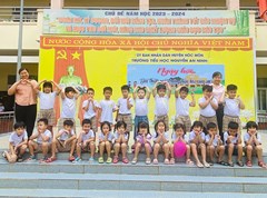 Trường Mầm non Cúc Họa Mi tổ chức cho các bé Khối Lá tham quan Trường Tiểu học Nguyễn An Ninh.
