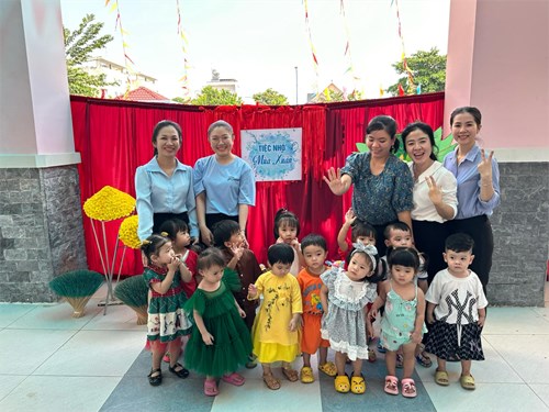 Tiệc nhỏ mùa Xuân - Một trải nghiệm dành tặng các con.