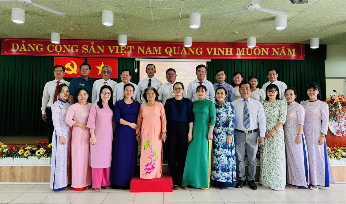 Sơ kết Đảng bộ xã Tân Quý Tây