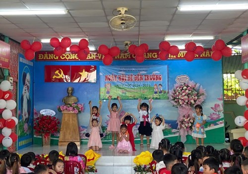 Trường Mầm non Hoa Hồng hân hoan đón chào năm học mới 2024-2025