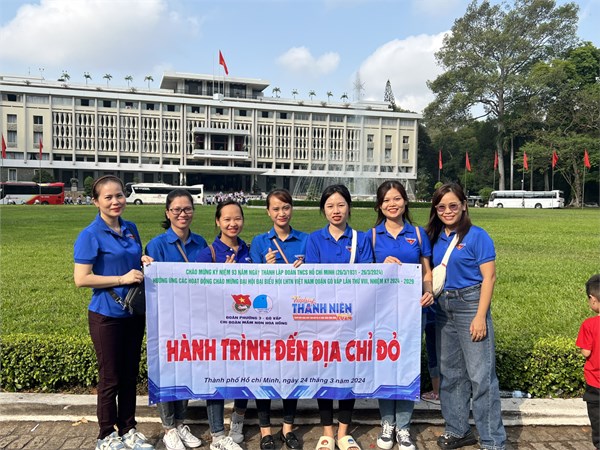 Hành trình đến địa chỉ đỏ