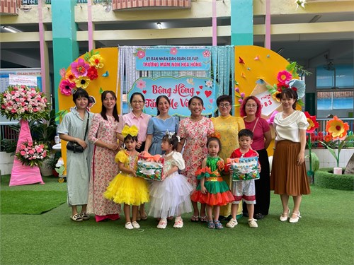 Hội thi  Tiếng hát chim Sơn Ca 