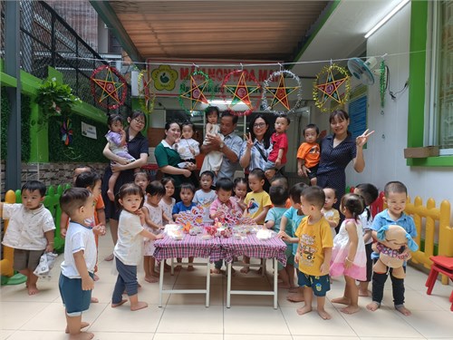 Mầm non Hoa Mai Quận 3
Nhóm 25-36 tháng (TT)
Ngày hội làm bánh trung thu