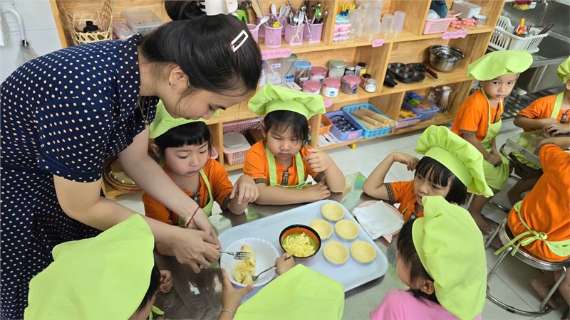 Trường Mầm non Hoa Mai Quận 3
Lớp 4-5 tuổi (Lớp 4A)
Bánh tart chuối phomai