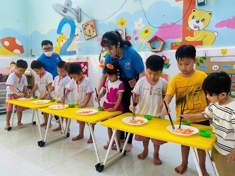 Giờ học Kỹ năng sống của các bé