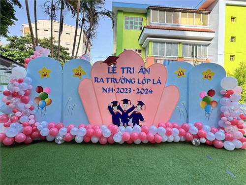 Lễ tri ân và ra trường của các bé lớp lá