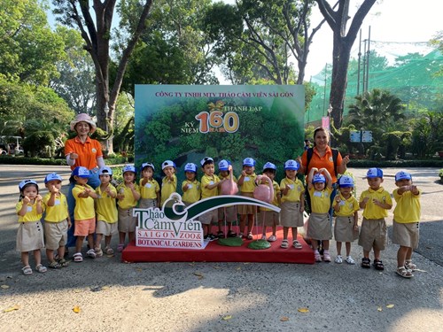Chuyến tham quan dã ngoại của các bé trường mn hồng nhung
