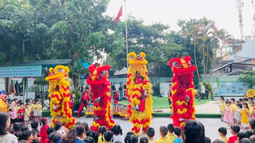 Mầm non Hồng Nhung khai xuân 2024