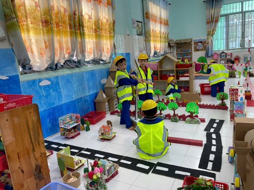 Điều kiện tổ chức vui chơi lớp Chồi 3.