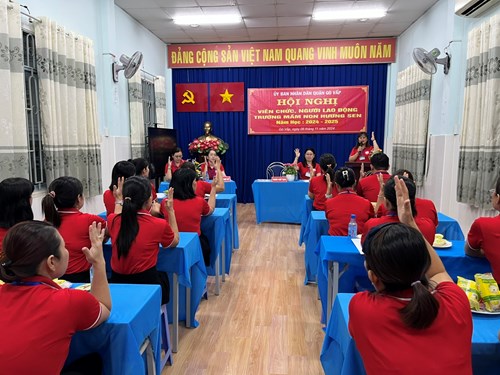 Hội nghị viên chức, người lao động năm học 2024-2025