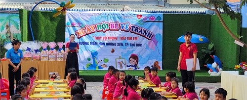 Hội thi vẽ:  Thầy Cô trong trái tim em 