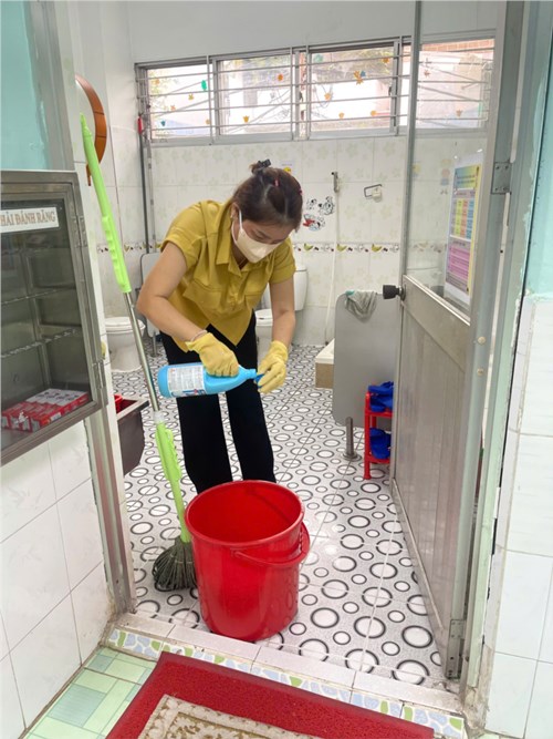 Trường mầm non măng non tổng vệ sinh hằng ngày, hàng tuần phòng chống các dịch bệnh
