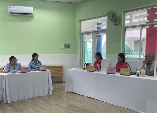 Đón đoàn Giám sát công tác phòng, chống bệnh Sởi trên địa bàn Quận 10