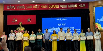 Tham dự họp mặt kỷ niệm 94 năm ngày truyền thống công tác Dân vận của Đảng (15/10/1930 - 15/10/2024) và tuyên dương tập thể, cá nhân điển hình trong phong trào thi đua  Dân vận khéo  năm 2024.