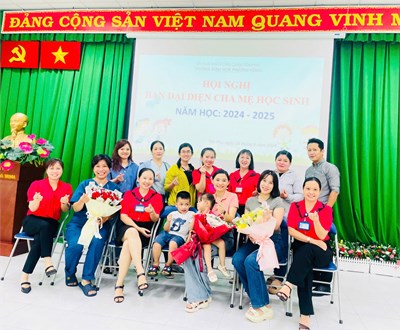Trường Mầm non Phượng Hồng tổ chức Hội nghị Ban đại diện Cha mẹ học sinh năm học 2024 - 2025