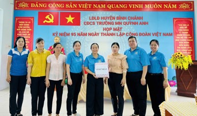 CĐSC Trường MN Quỳnh Anh tổ chức họp mặt kỷ niệm 95 năm ngày thành lập Công đoàn Việt Nam (ngày 28 tháng 7)