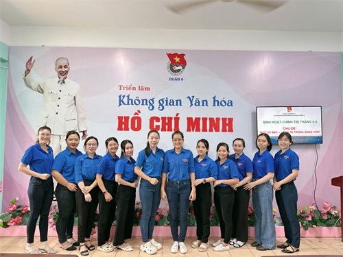 Sáng ngày 22/9/2024 Chi đoàn đã tổ chức sinh hoạt chi đoàn chủ điểm tháng 9,10 chủ đề   Nhớ về Bác - Lòng ta trong sáng hơn  tại Không gian văn hoá Hồ Chí Minh của Quận Đoàn 6,