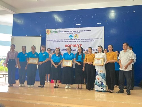Công đoàn trường MN Sao Mai tham gia Hội thi  Cán bộ Công đoàn tài năng  nhân kỷ niệm 95 năm ngày thành lập Công đoàn Việt Nam và đạt giải khuyến khích