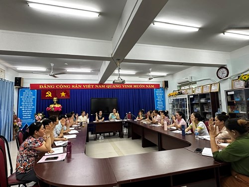 Họp Chi bộ tháng 4