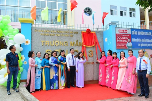 Trường Mầm non Sơn Ca 3 tổ chức lễ đón bằng công nhận Trường Mầm non Sơn Ca 3 đạt Chuẩn Quốc gia mức độ 1 và đạt Kiểm định chất lượng giáo dục cấp độ 2