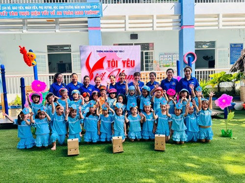 Trường MN Thủy Tiên 2 tổ chức Ngày hội  Tôi yêu Việt Nam  cho các bé khối Lá trong năm học 2024-2025