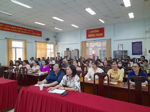 Chi bộ Trường Mầm Non Trường Thạnh  tham dự:  Hội nghị trực tuyến báo cáo viên và  thông tin tình hình thời sự quý 3 năm 2024.