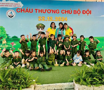 Bé tham gia lễ hội   Cháu thương chú bộ đội 