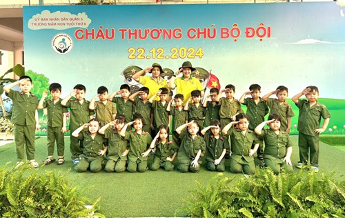 Các bé LỚP LÁ trong Lễ hội  CHÁU THƯƠNG CHÚ BỘ ĐỘI , các con thật đáng yêu khi được làm Cô Chú Bộ đội 💞💞💞💞💞