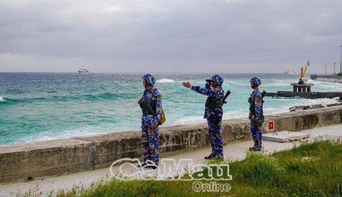 Trường sa của tổ quốc hiên ngang phía biển đông