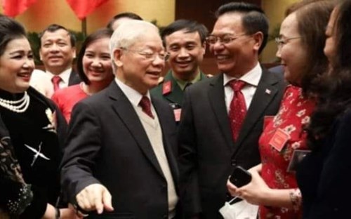 Xây dựng, phát triển đội ngũ trí thức việt nam theo tư tưởng hồ chí minh