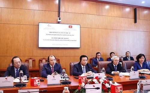 Đổi mới phương thức lãnh đạo, tránh bao biện, làm thay