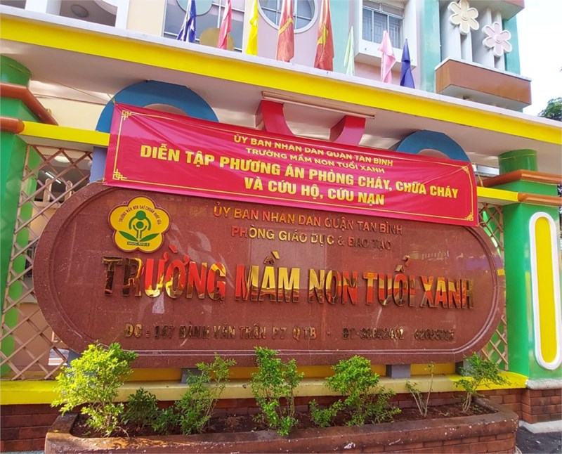 Lớp mầm 1 tập huấn diễn tập phòng cháy chữa cháy và cứu nạn cứu hộ