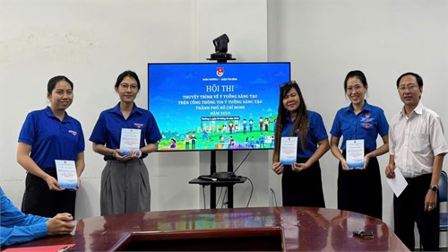 Chi đoàn Mầm non Tuổi xanh thuyết trình Ý tưởng sáng tạo năm 2024.