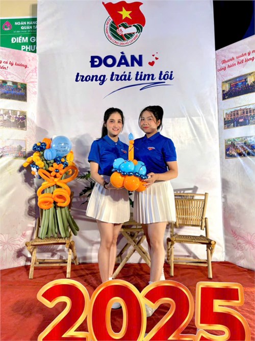 Chi đoàn mầm non tuổi xanh tham gia liên hoan văn nghệ tự hào khát vọng tuổi trẻ