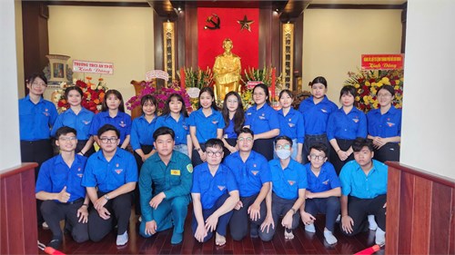 Hành trình Tôi yêu Tổ quốc tôi- Chi đoàn mầm non Tuổi Xanh