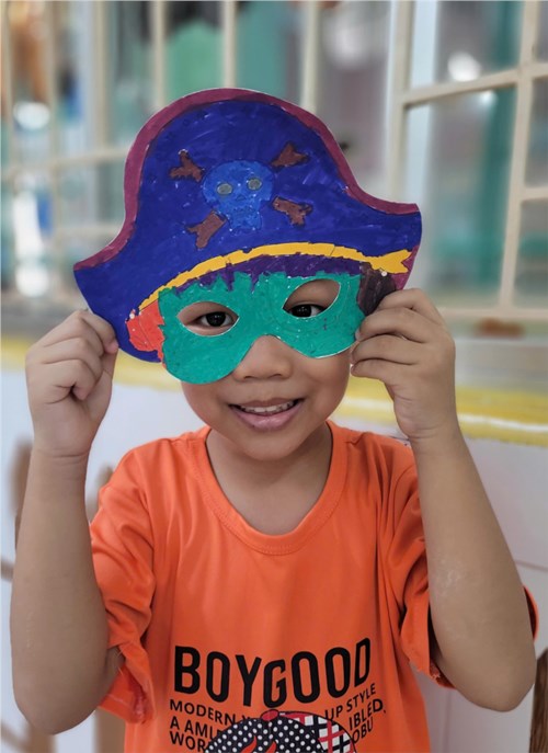 Hoạt động trang trí mặt nạ   Halloween  ( Lá 2)
