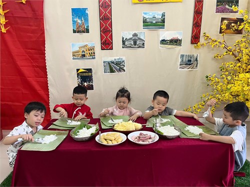 BÉ GÓI BÁNH TÉT - Lớp Mầm 2
