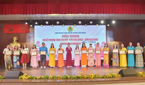 Trường MN Tuổi Xanh được tuyên dương trong phong trào thi đua “Giỏi việc nước, đảm việc nhà” năm 2023.