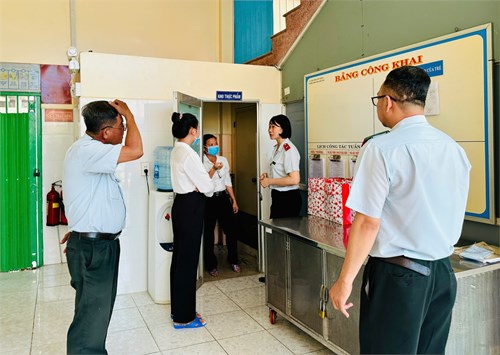 Trường mầm non vàng anh – quận 8 đón đoàn kiểm tra an toàn thực phẩm thành phố.