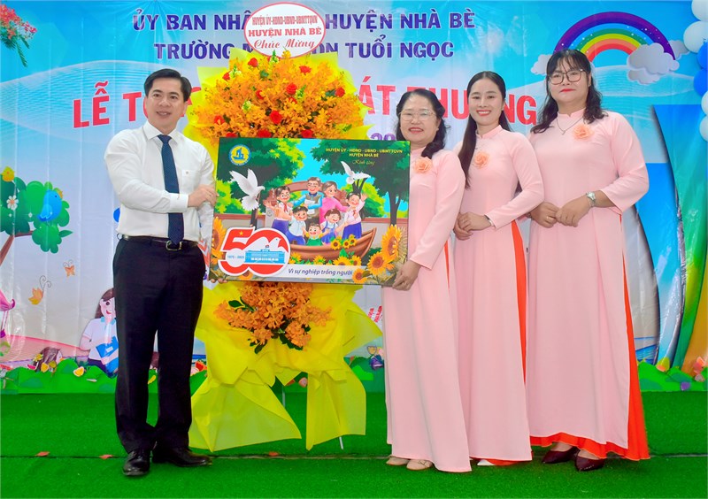 Lễ tổng kết -phát thưởng năm học 2024–2025 và kỷ niệm 10 năm thành lập trường mầm non tuổi ngọc