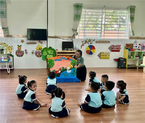 Hội thi giáo viên mầm non dạy giỏi cấp Huyện năm học 2023-2024 - Đề tài: Kể chuyện” Đôi bạn nhỏ”