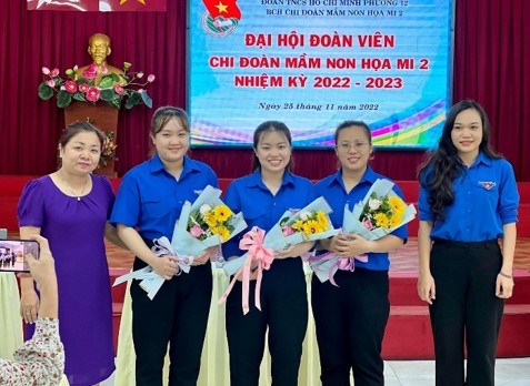 Chi đoàn trường mầm non họa mi 2