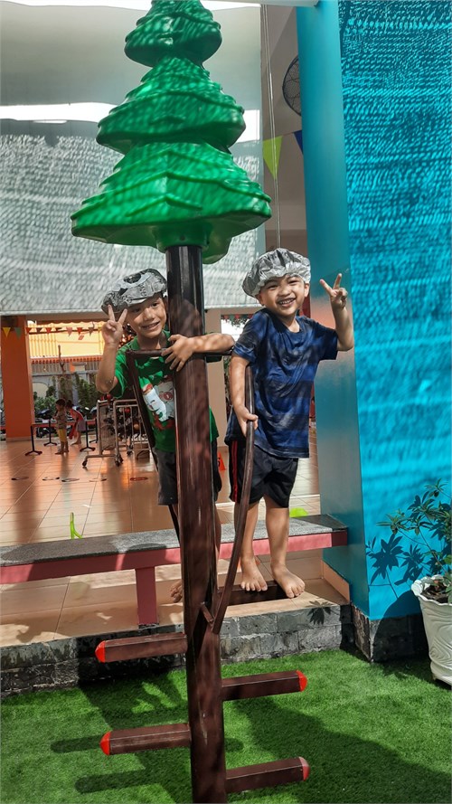 Hoạt động tắm mưa