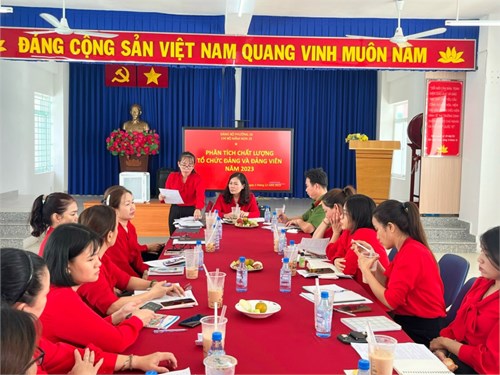 Chi bộ Mầm non 26 phân tích đánh giá tổ chức Đảng và chất lượng đảng viên năm 2023